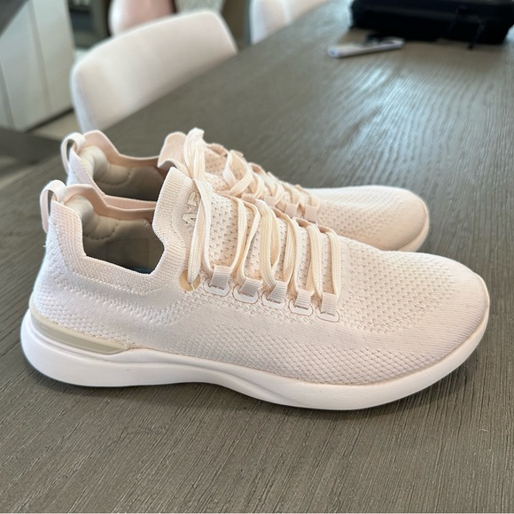 APL TechLoom Breeze Sneakers, Baby Pink, 7.5 - Picture 3 of 4